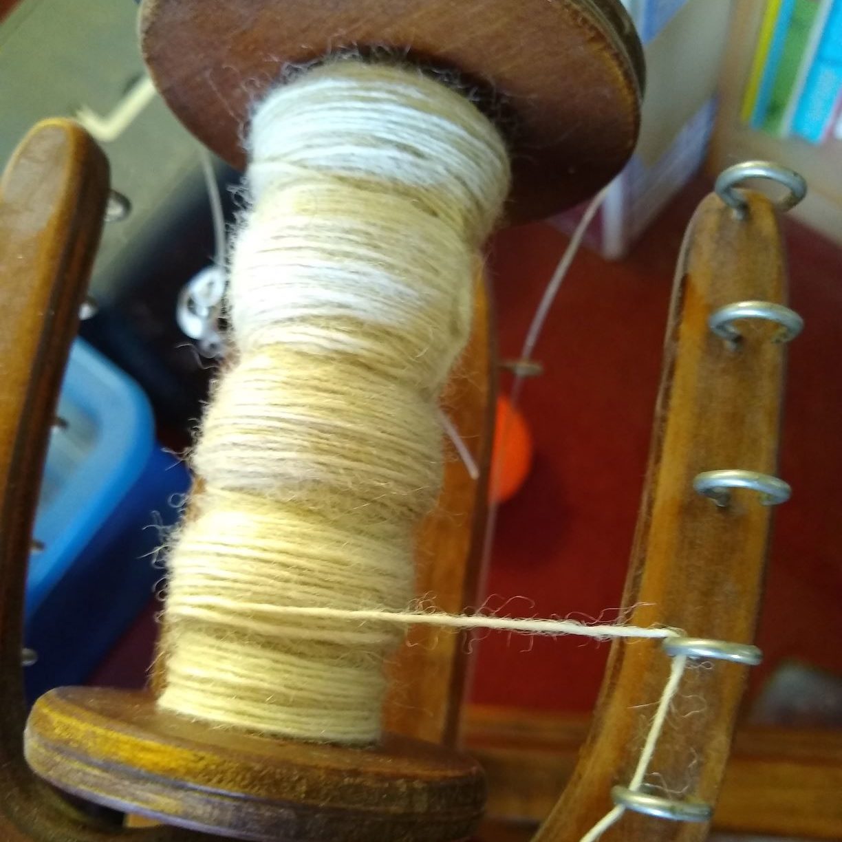 Single spun thread on bobbin
